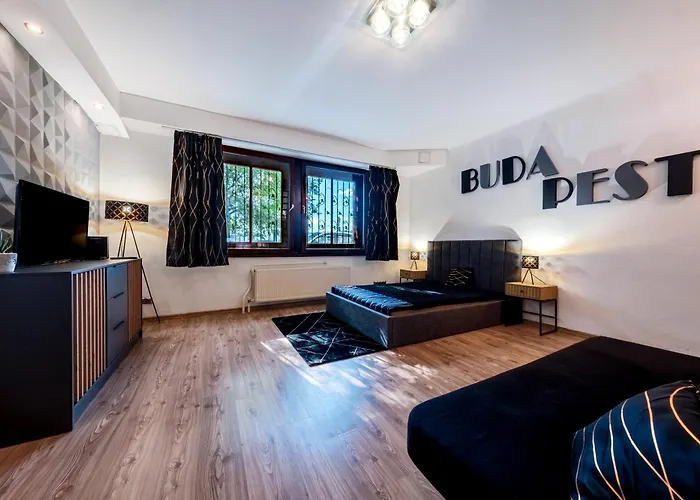 Cosy Parliament Apartment